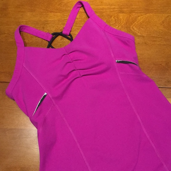 Under Armour Tanktop - Picture 2 of 8